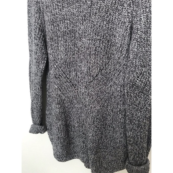 Grey Knit a Sweater - Picture 2 of 3